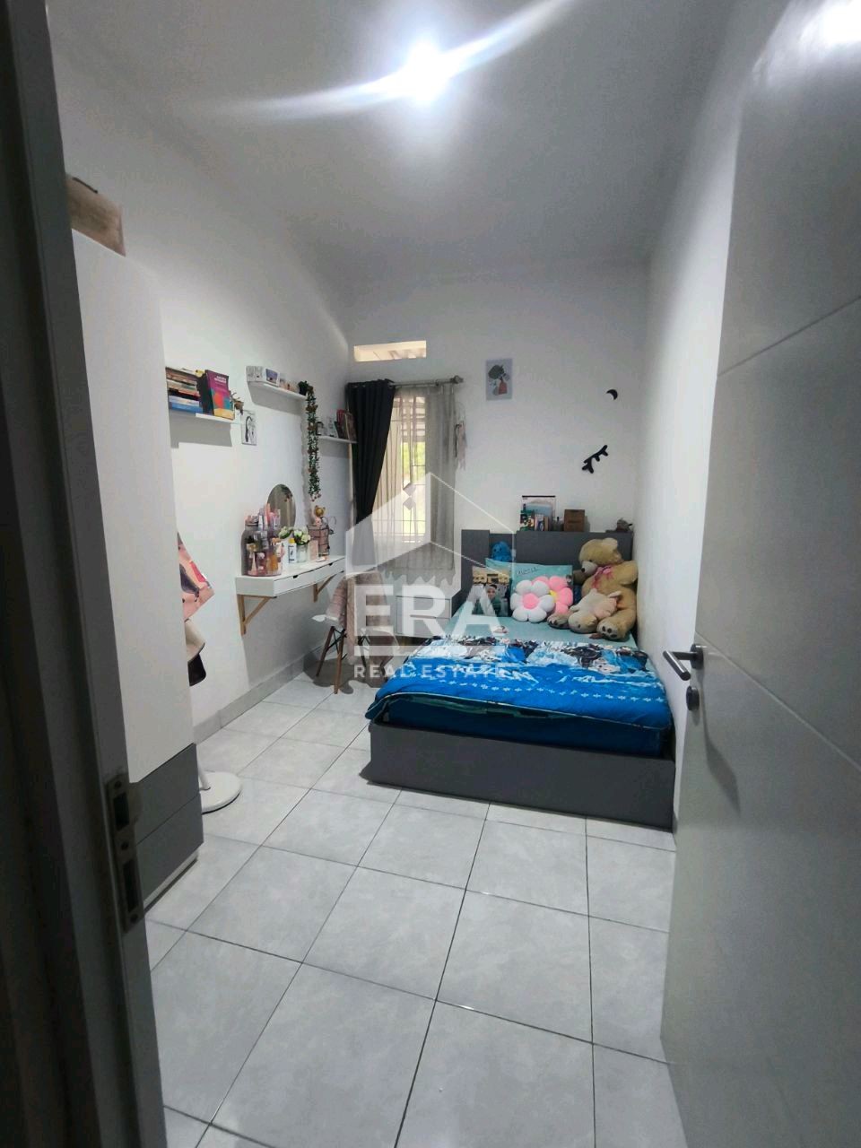 interior 6