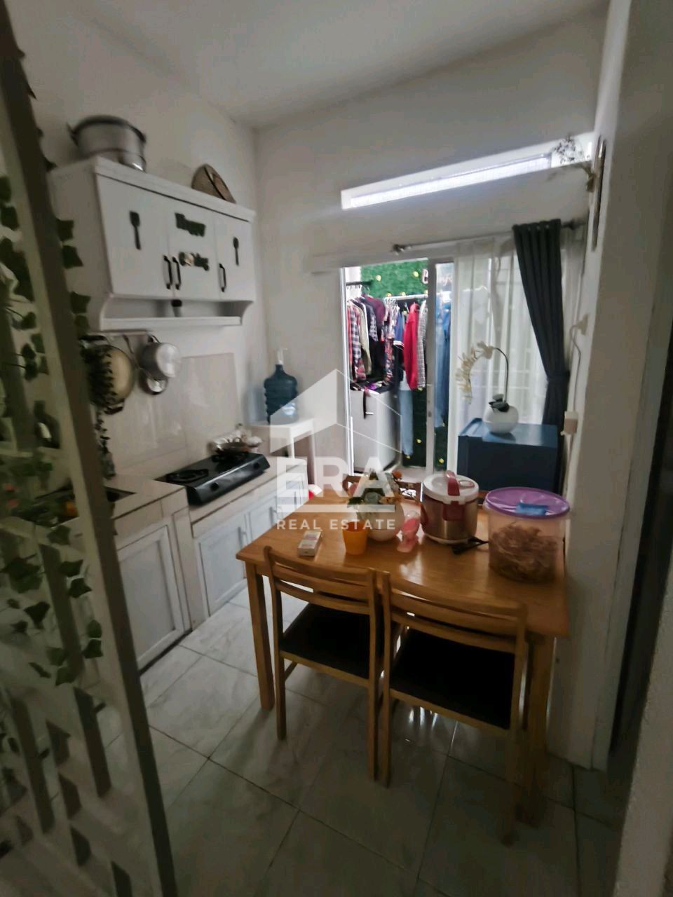 interior 10
