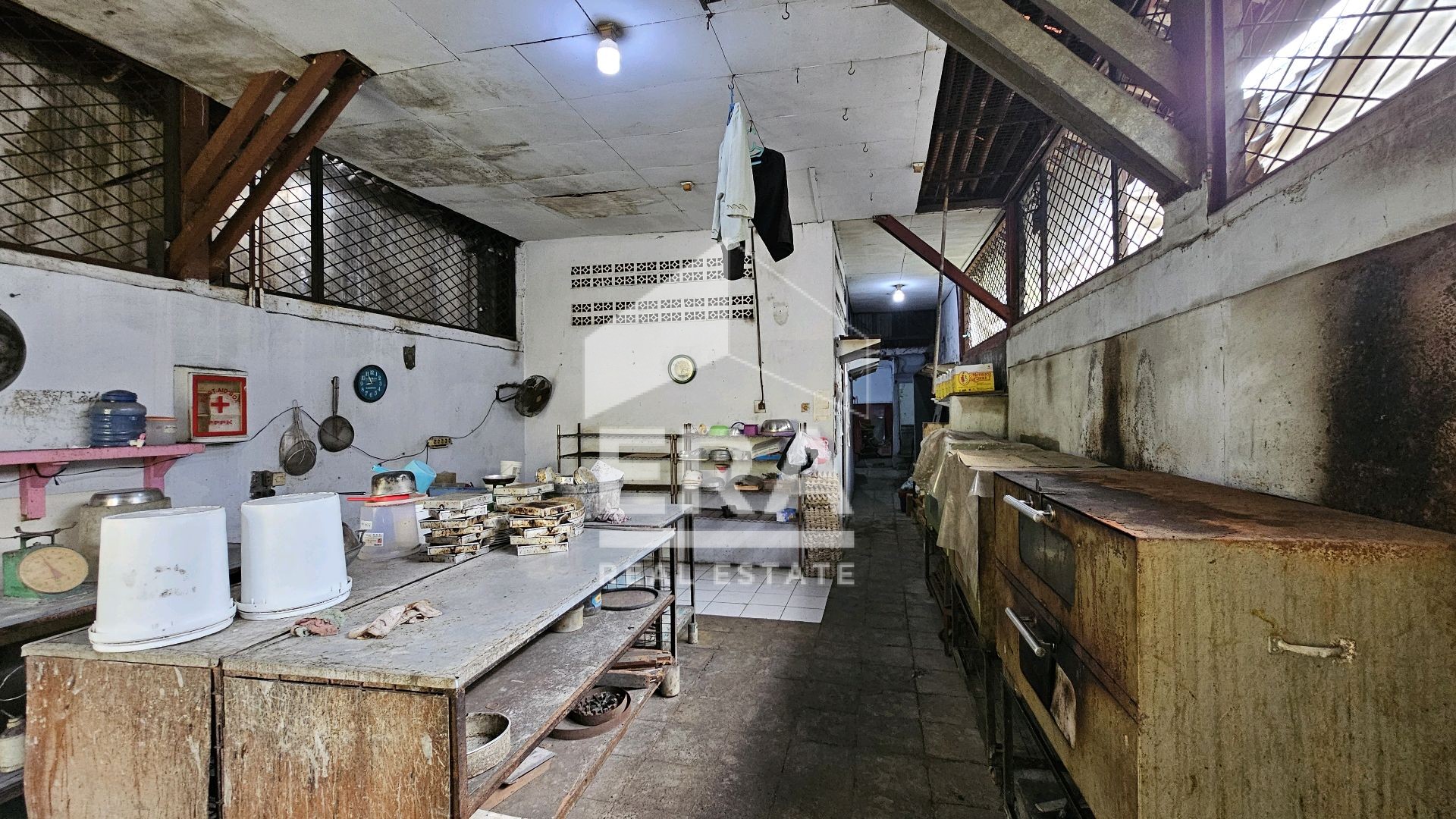 interior 7