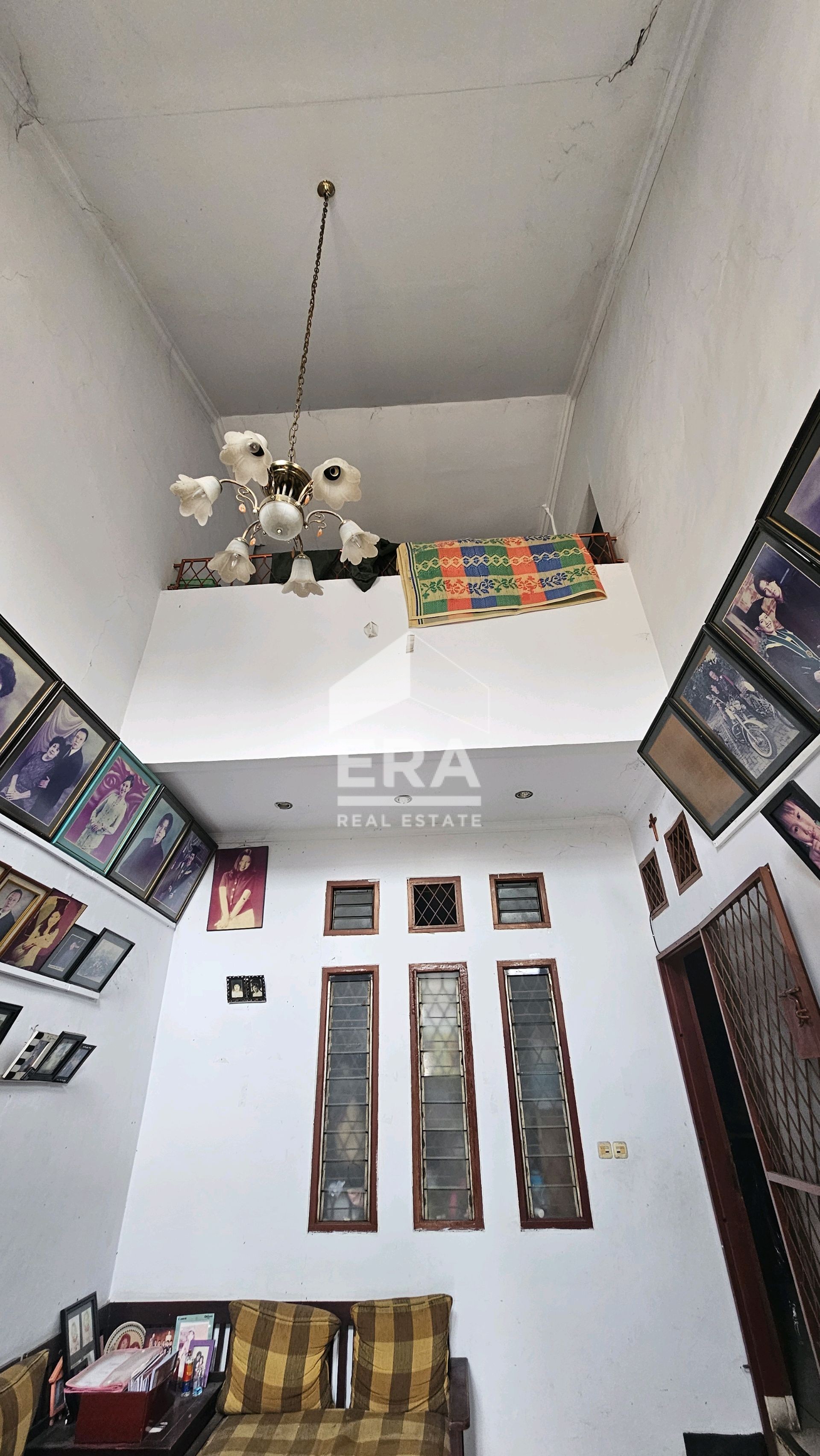 interior 9