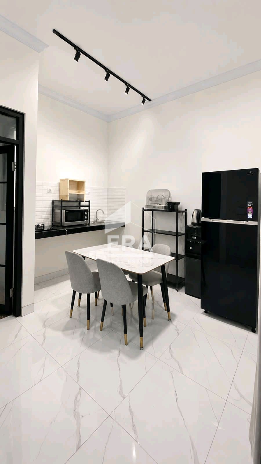 interior 4