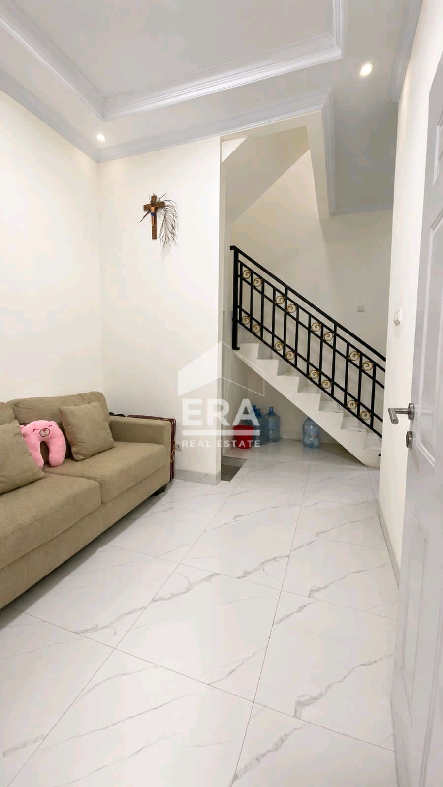 interior 2