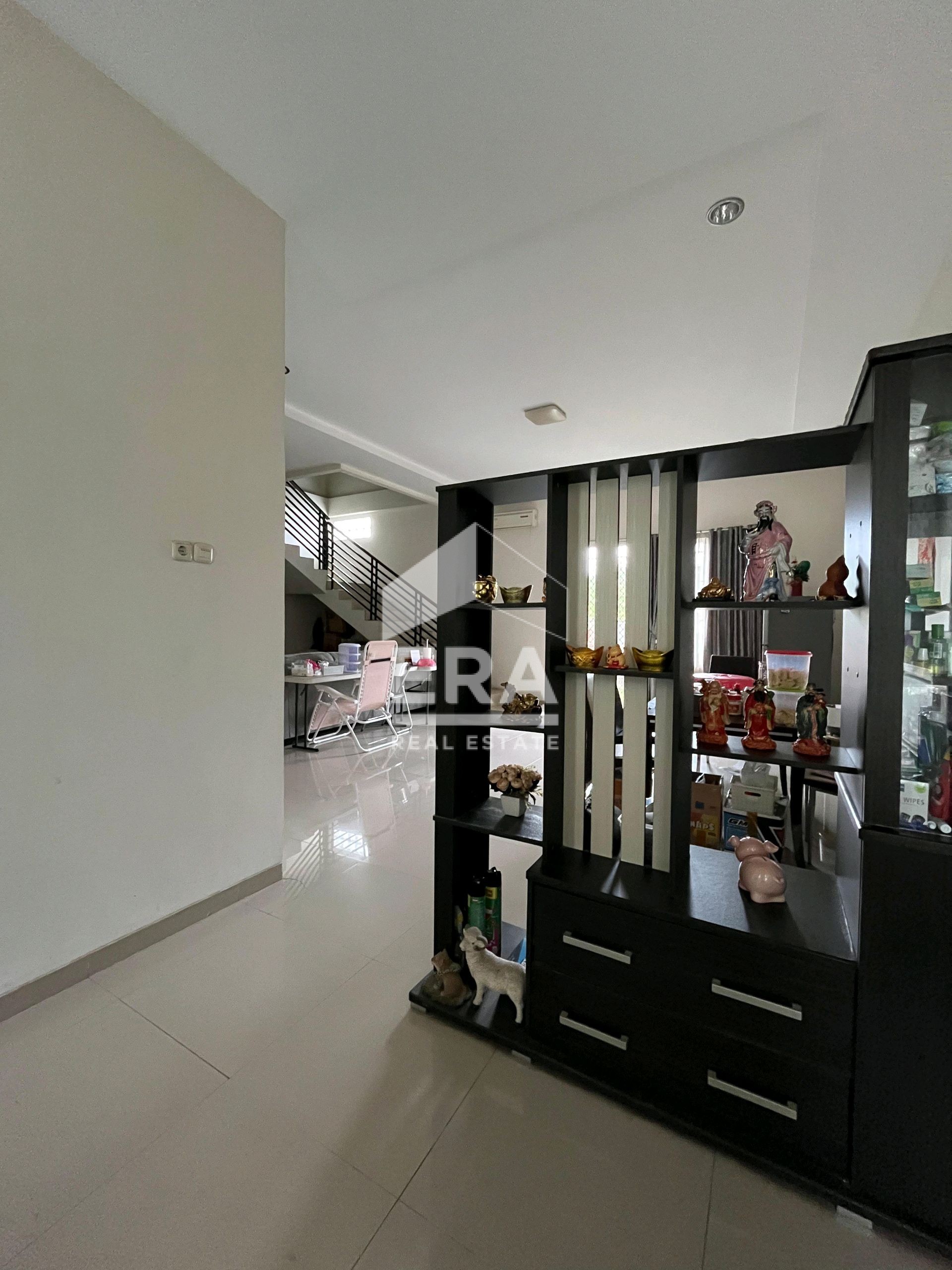 interior 2