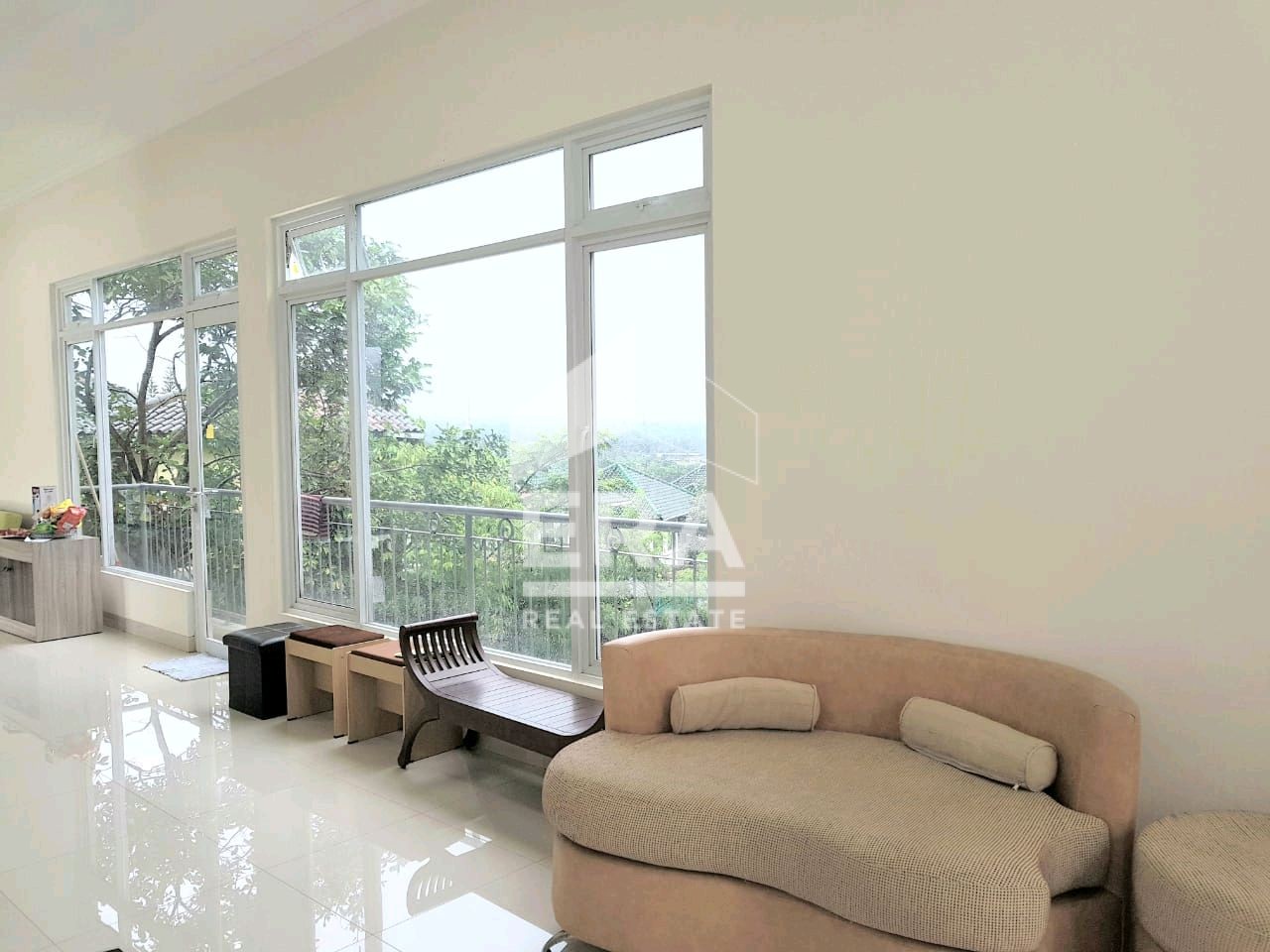 interior 4
