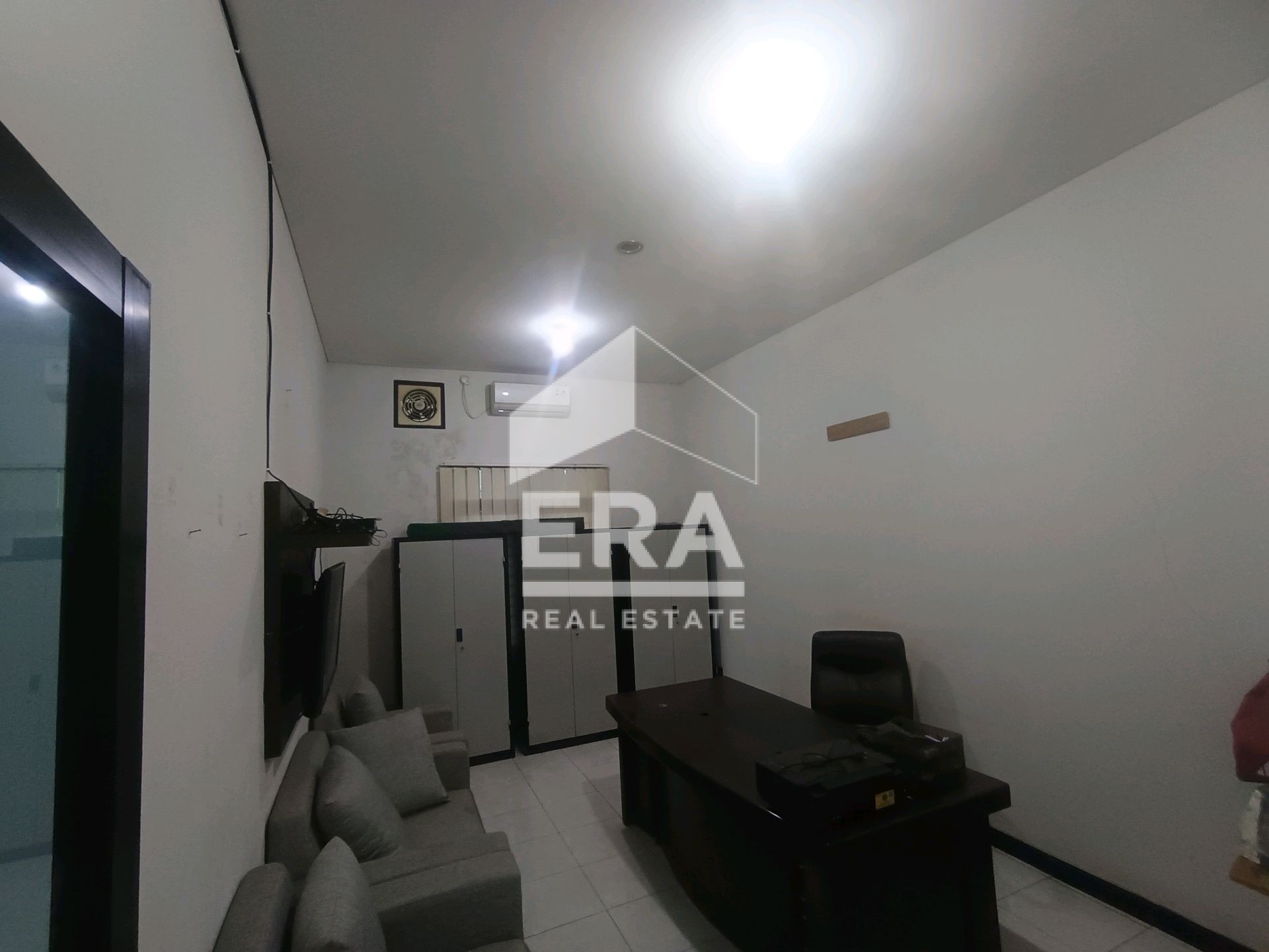 interior 6