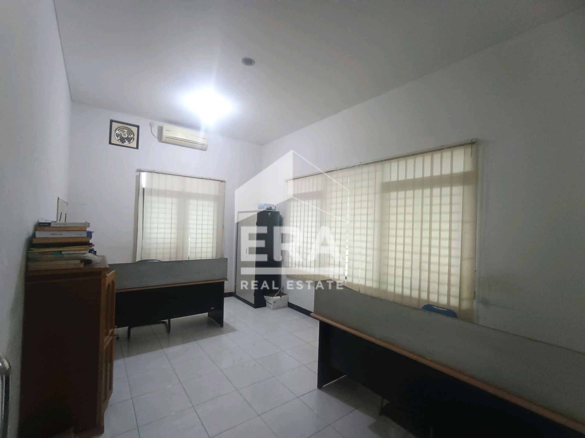 interior 10