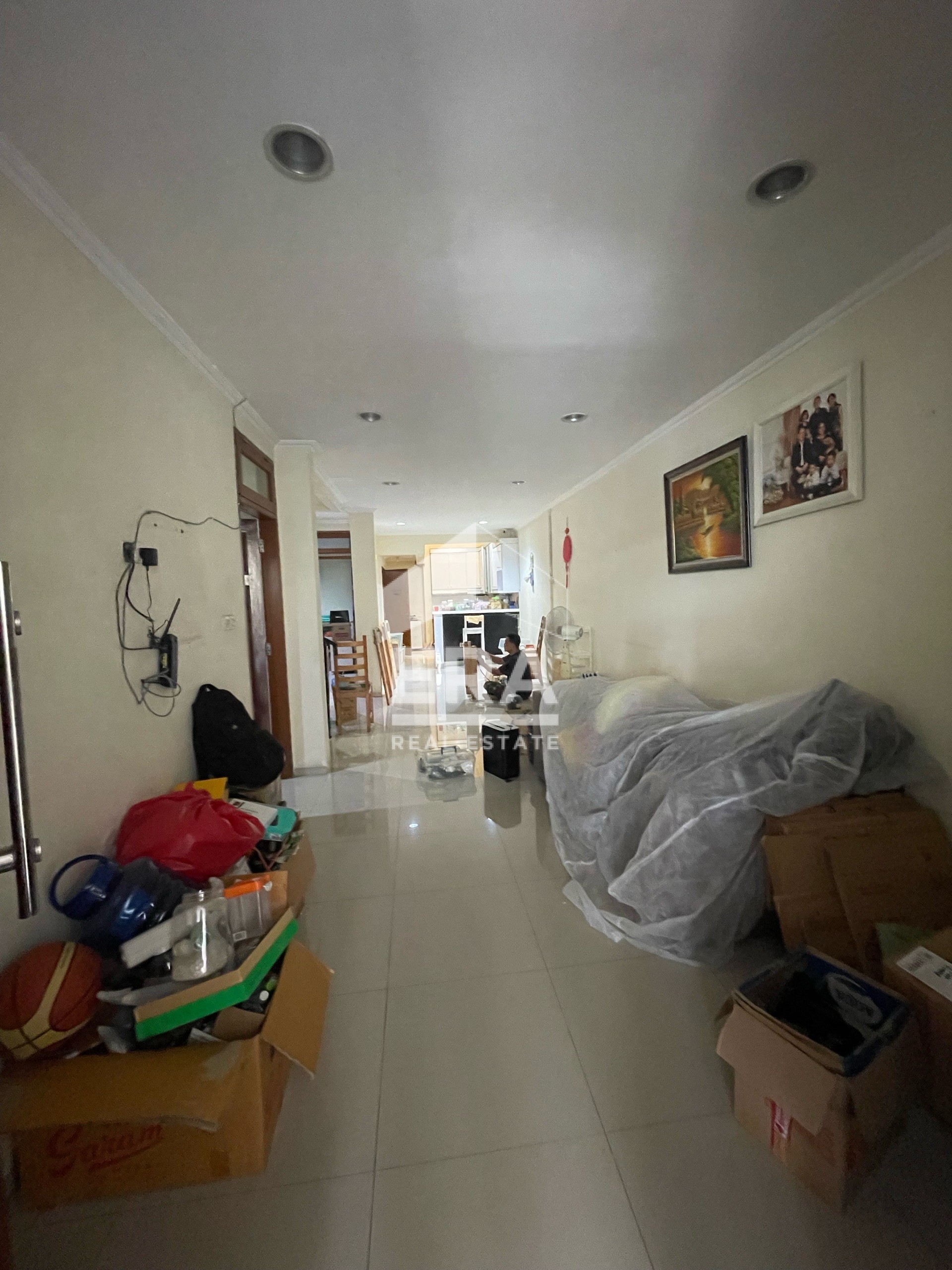 interior 7