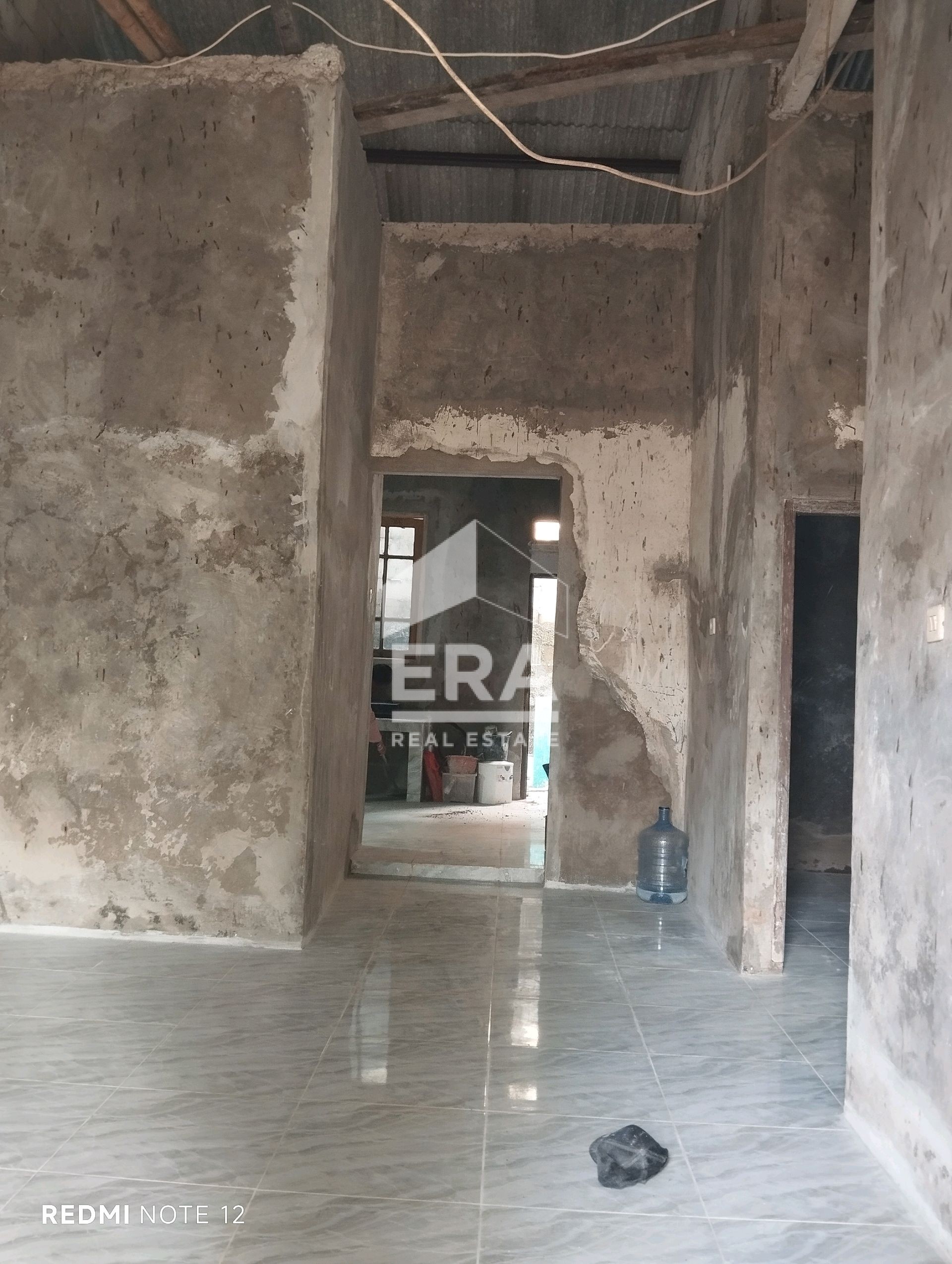 interior 6