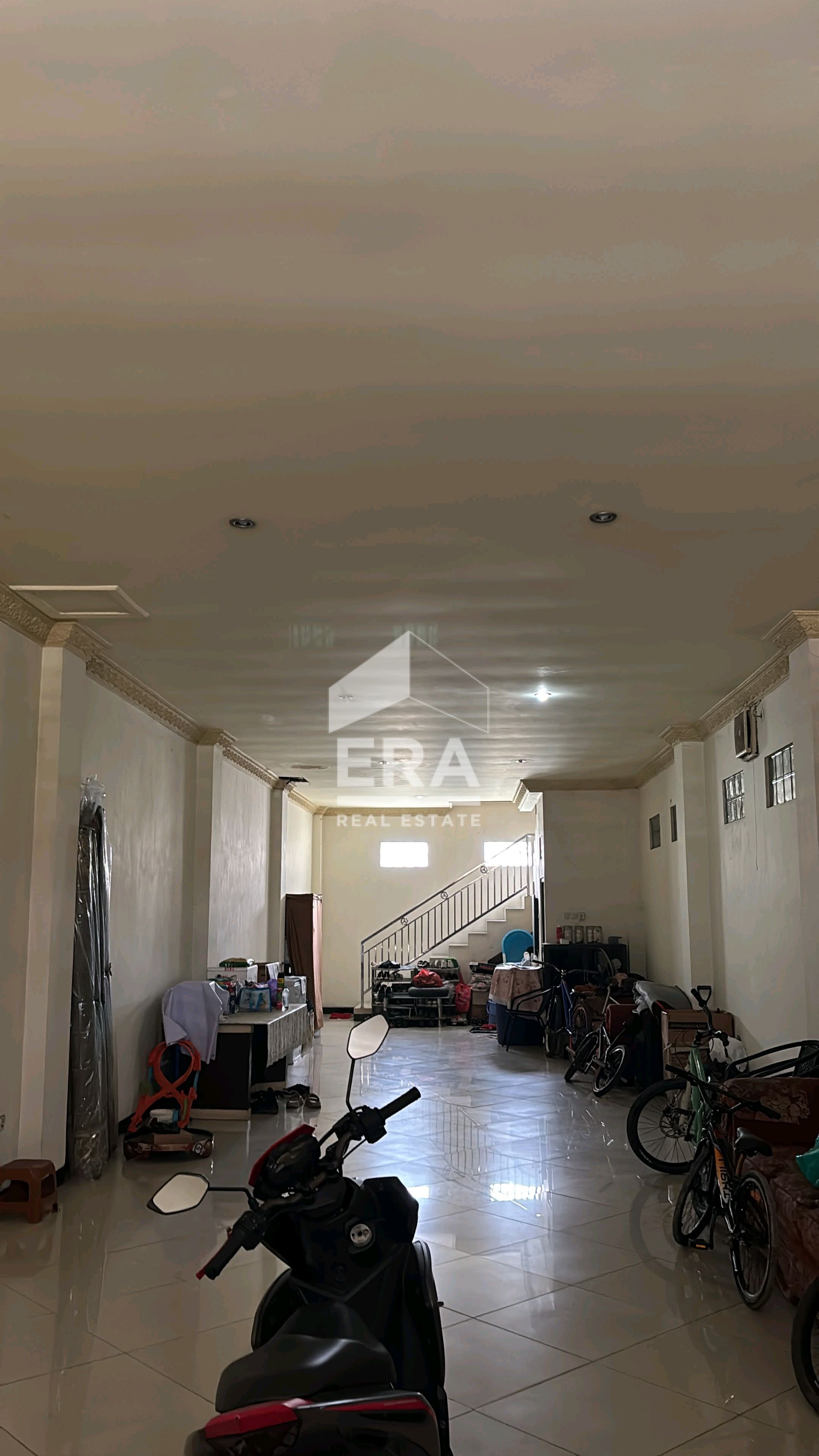 interior 6