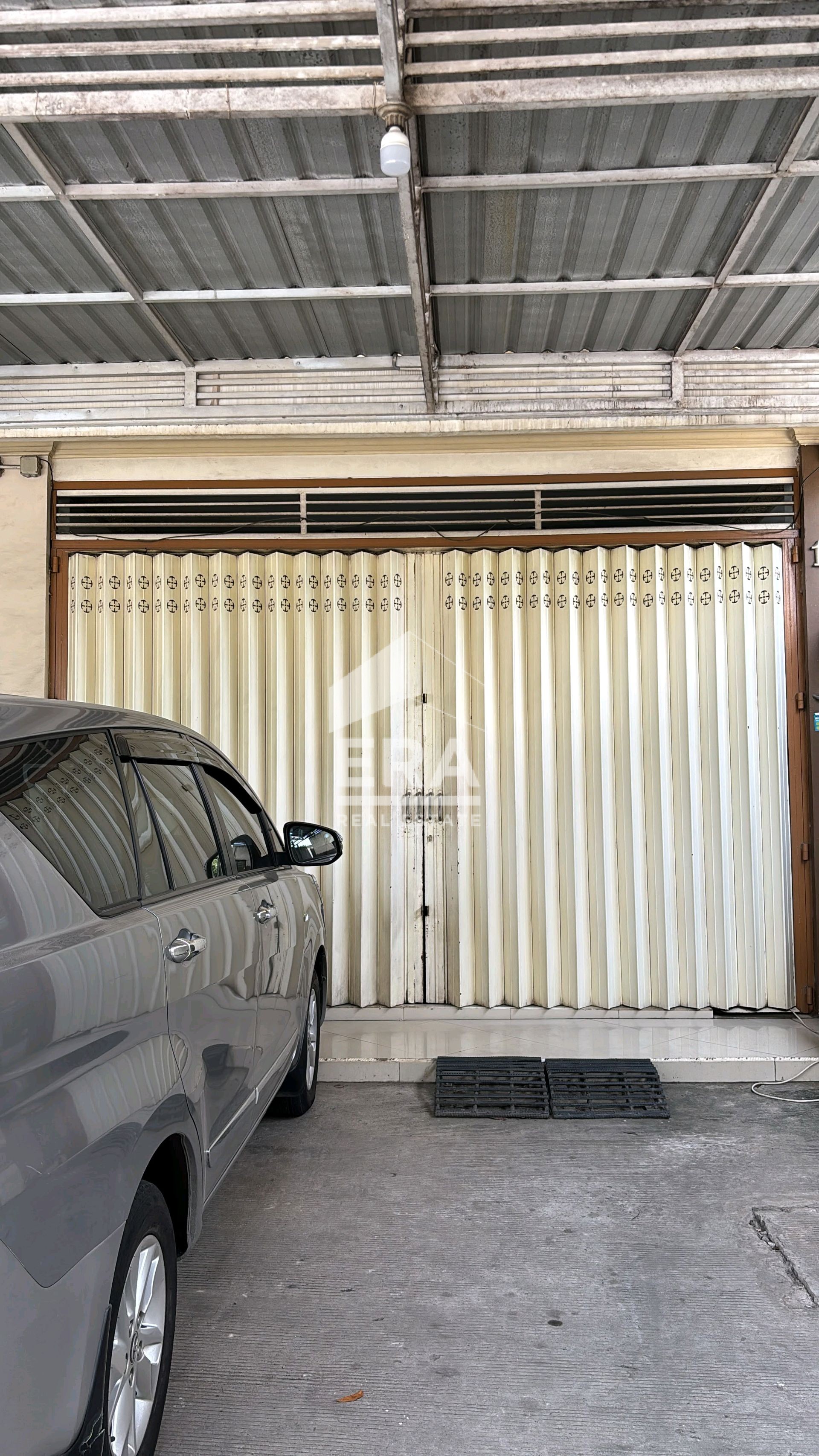 interior 7
