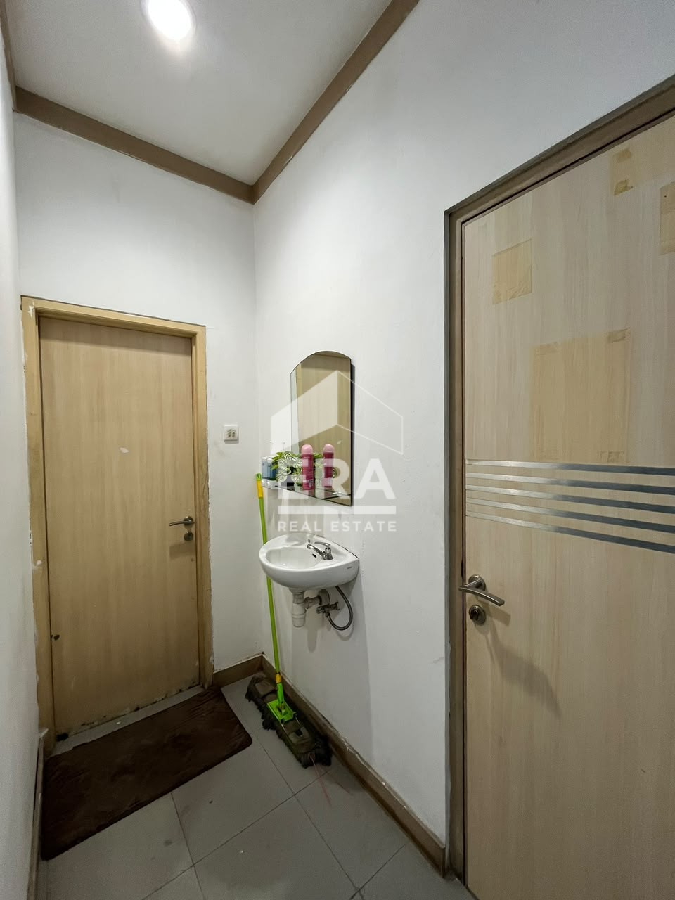 interior 12