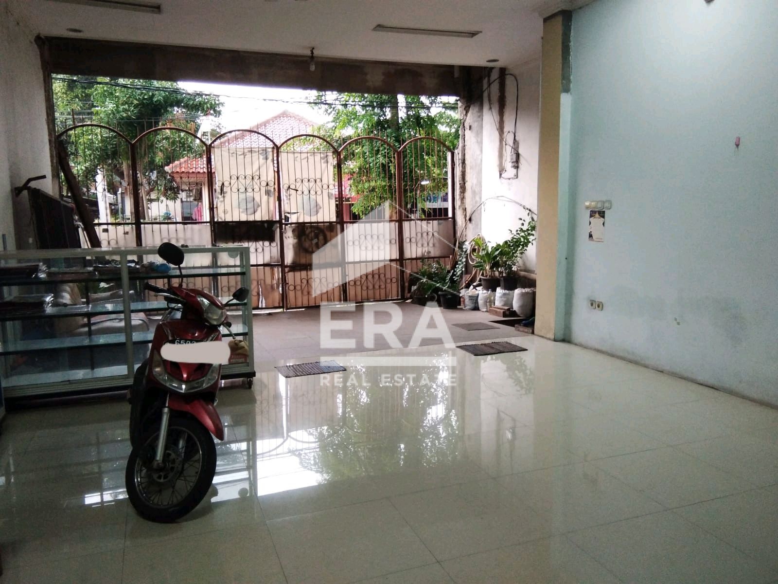 interior 6