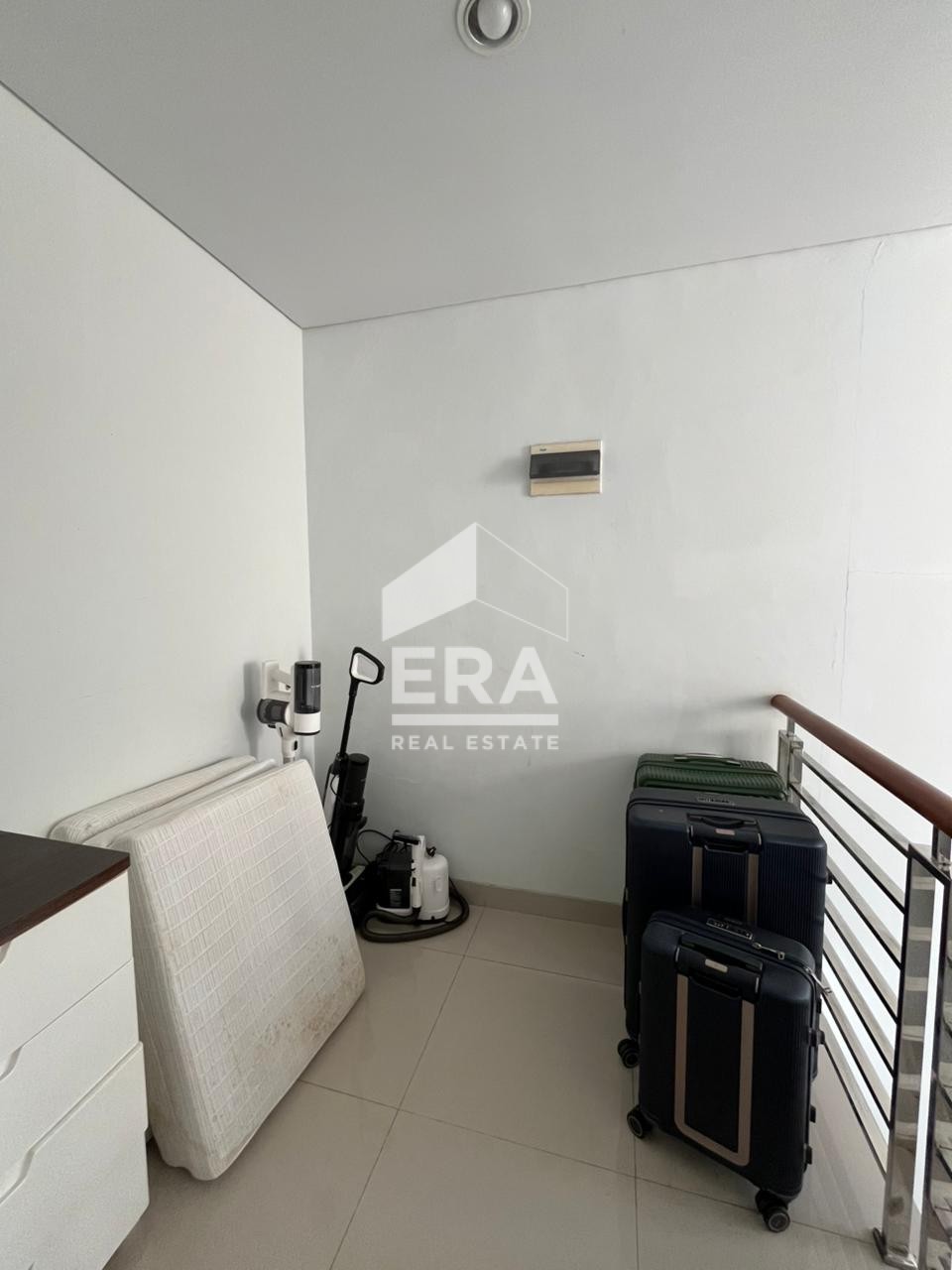 interior 9