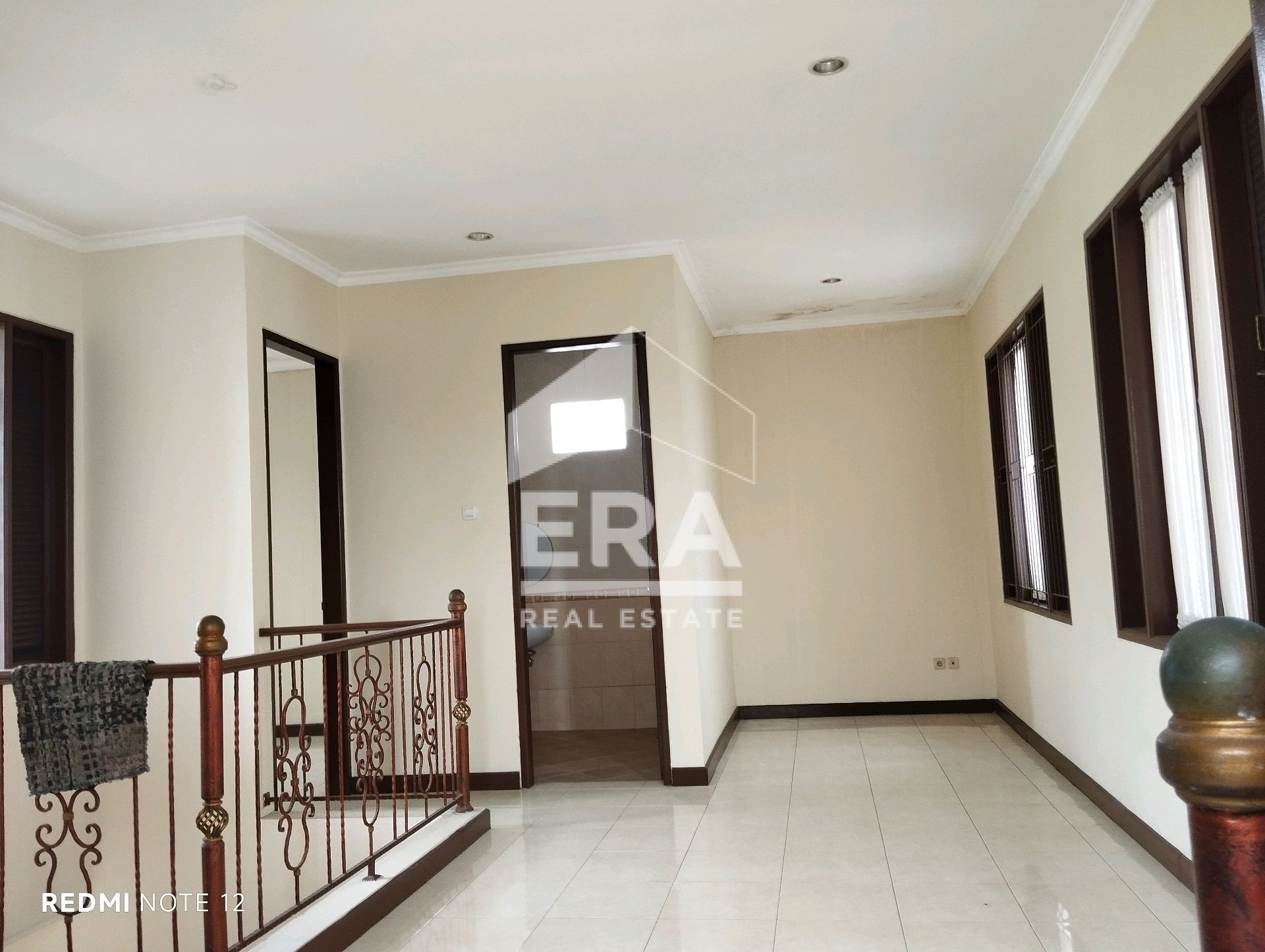 interior 2