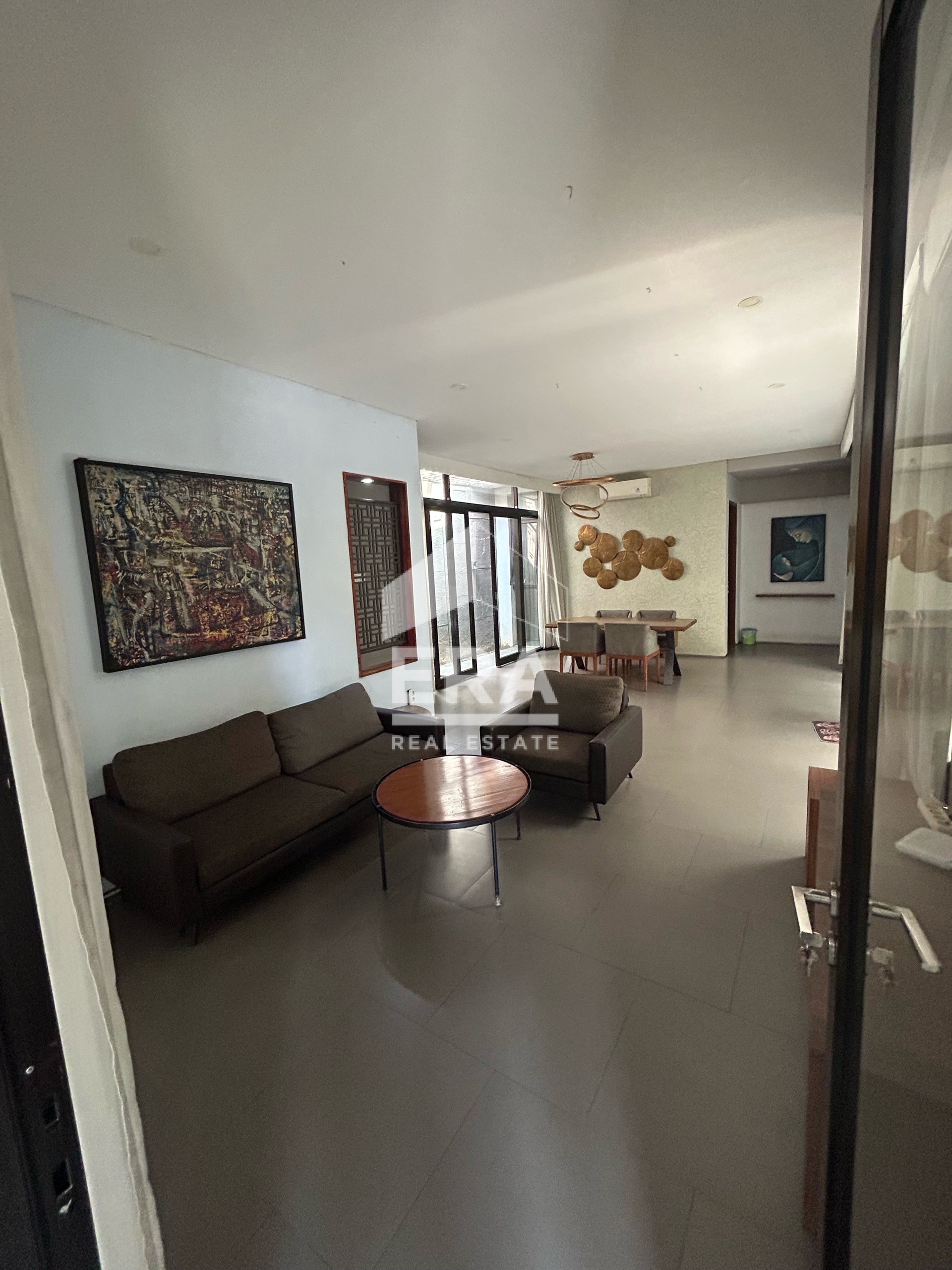 interior 2