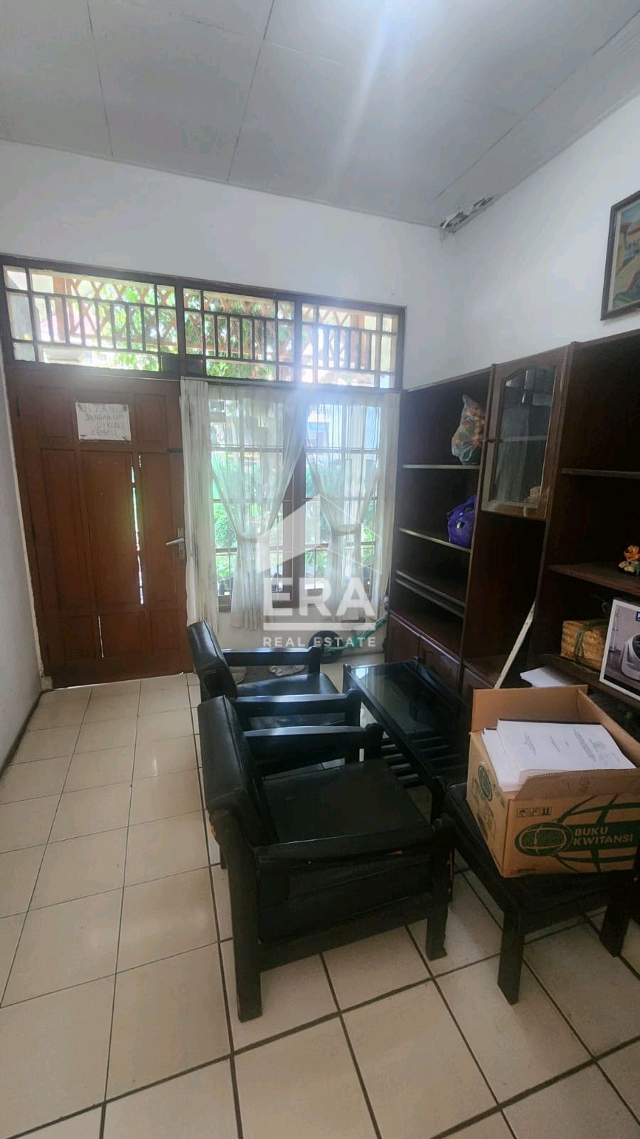 interior 8