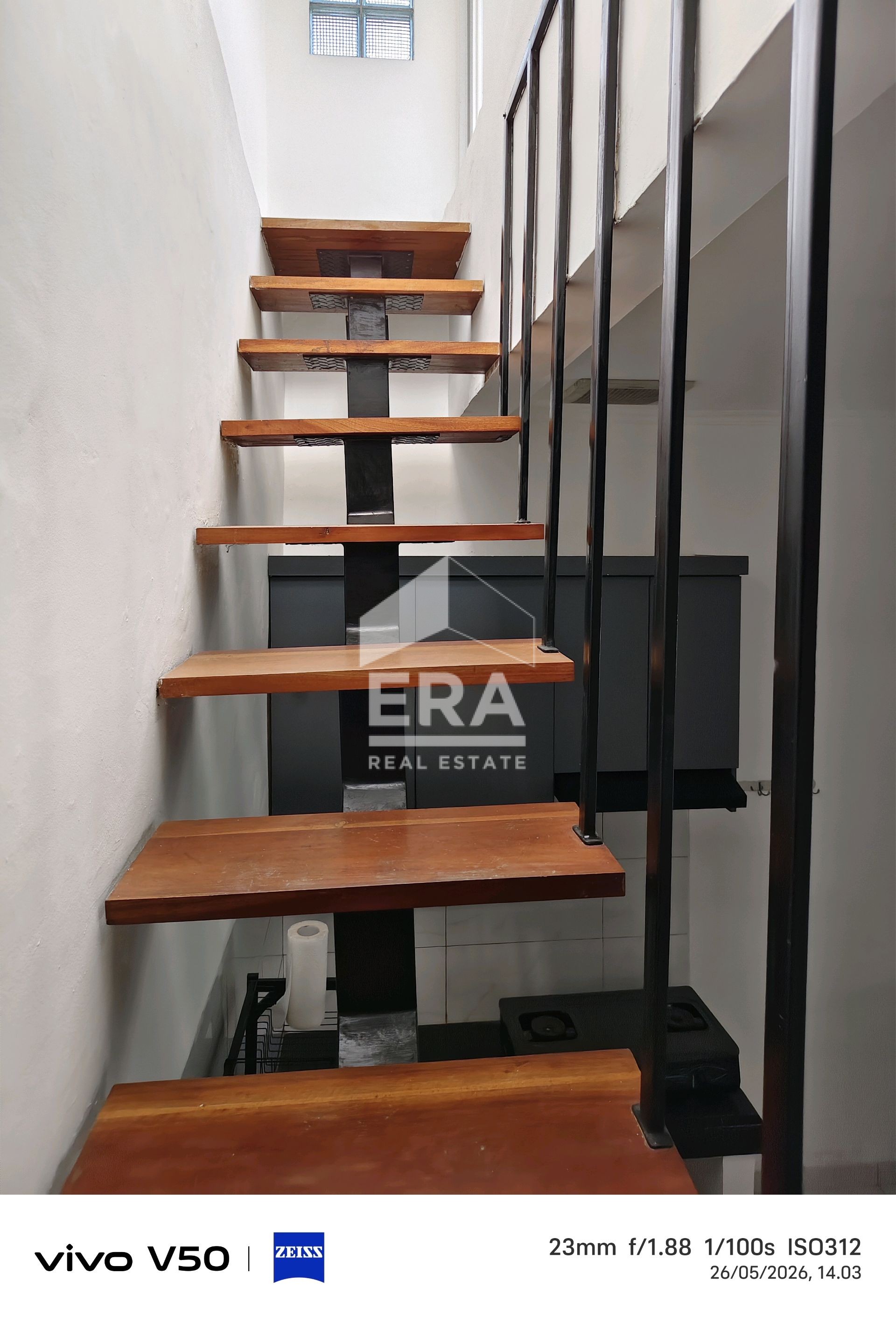 interior 6