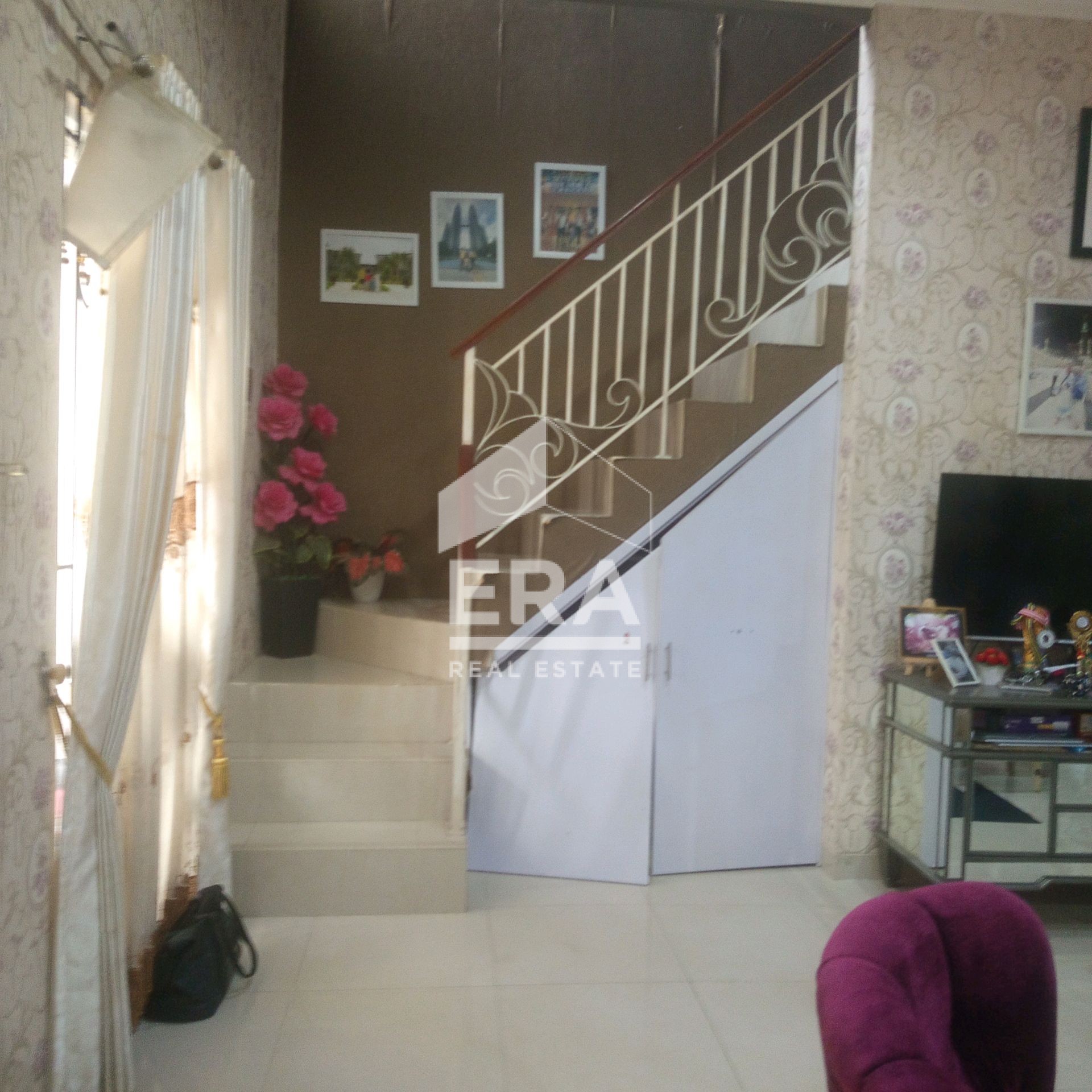 interior 6