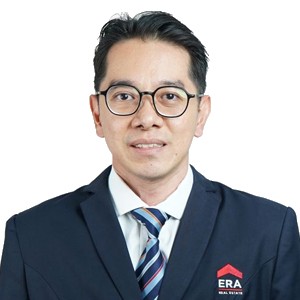 MARTIN TAN