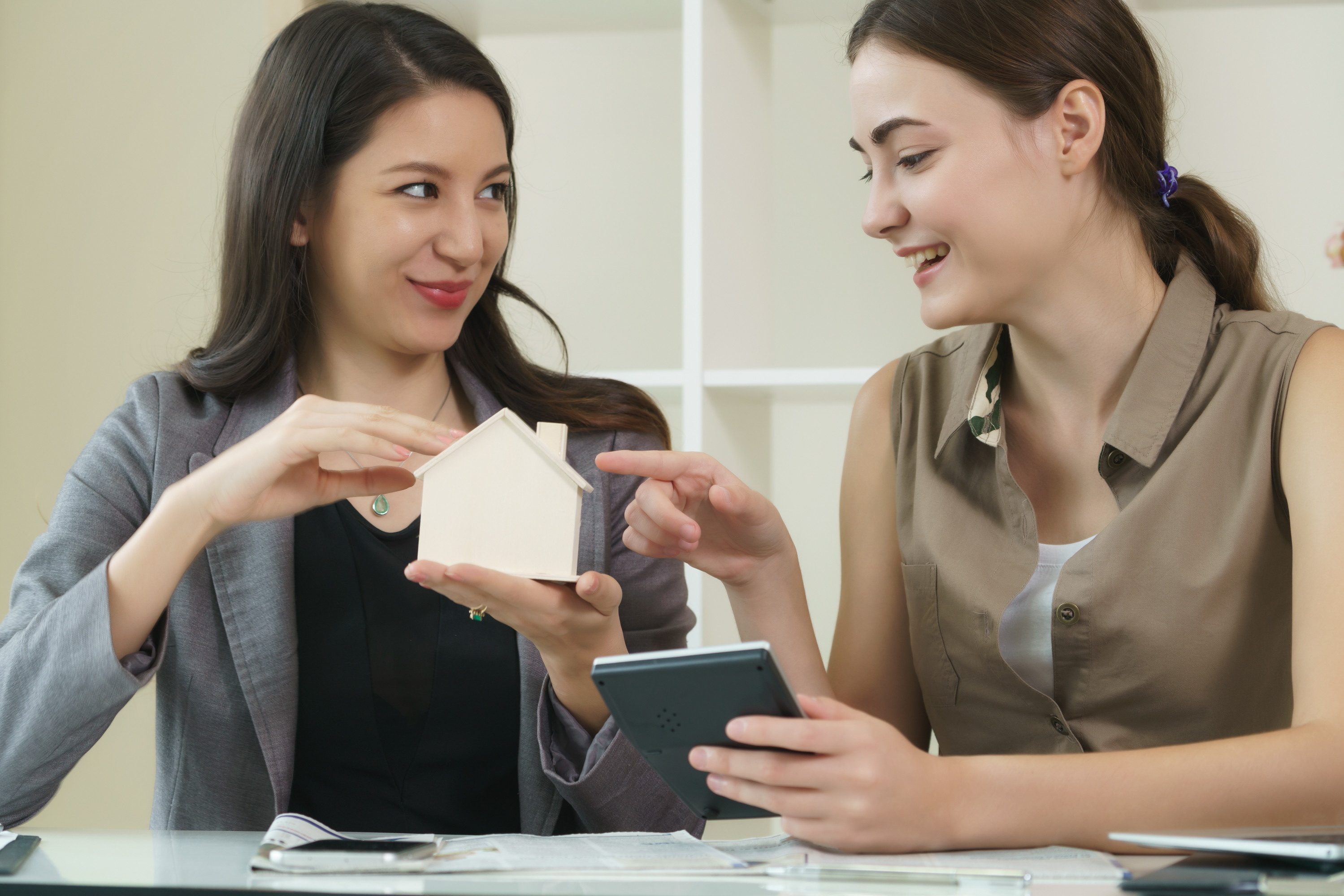 5 Tips Memilih Agen Properti Terbaik agar Rumah Cepat Terjual